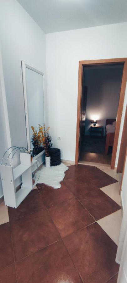 Apartmani Srsen Blace Exteriör bild
